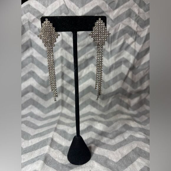 Rhinestone Dangle Post Earrings Excellent Preloved Condition - Picture 1 of 8